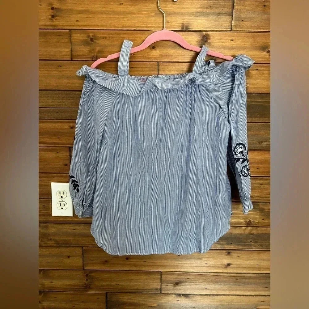 Loft Stripe Floral Embroidered Cold Off Shoulder Button Front Ruffle Top Size S - Picture 4 of 8